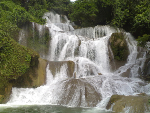 Những thác nước ‘tuyệt đẹp’ trên cung đường du lịch Na Hang - Lâm Bình (Tuyên Quang)-dulichgiaitri.vn