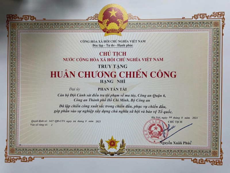 Truy tặng Huân chương Chiến công hạng Nhì cho Đại úy 'hy sinh' ở Quận 6-dulichgiaitri.vn Truy tặng Huân chương Chiến công hạng Nhì cho Đại úy 'hy sinh' ở Quận 6-dulichgiaitri.vn