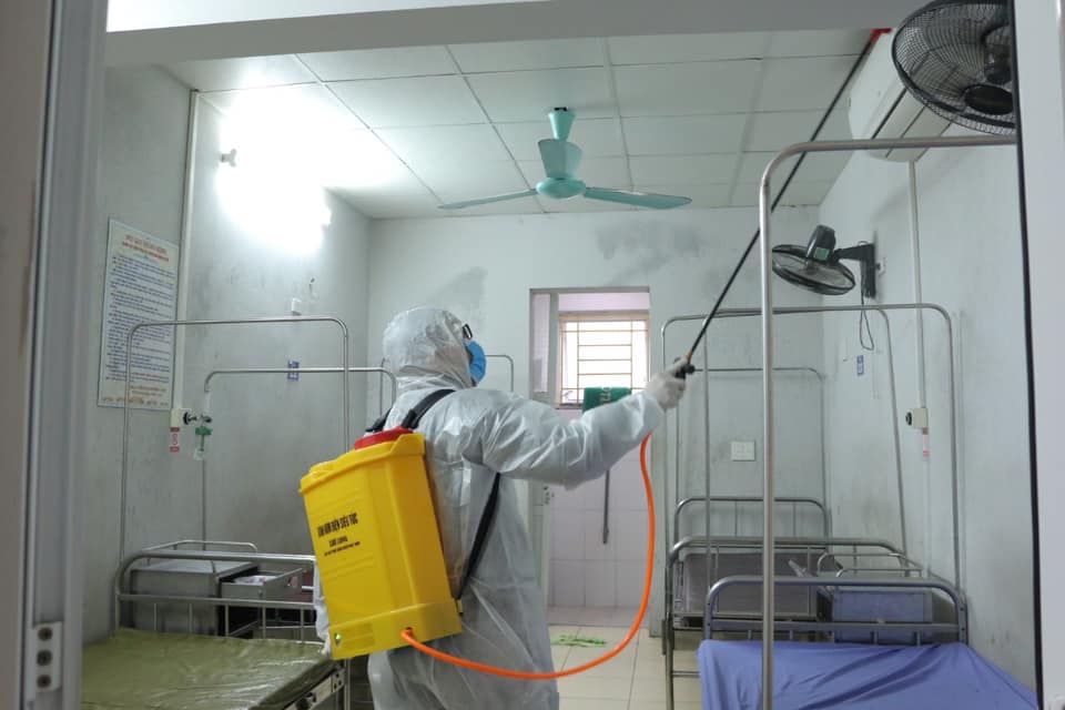 Tuyệt đối không phun khử khuẩn ‘trực tiếp’ lên nhân viên y tế, người bệnh, người nhà-dulichgiaitri.vn Tuyệt đối không phun khử khuẩn ‘trực tiếp’ lên nhân viên y tế, người bệnh, người nhà-dulichgiaitri.vn