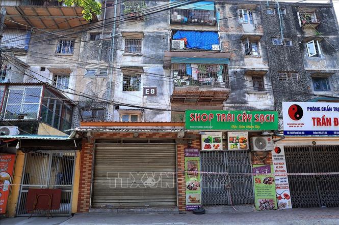 ‘Phong tỏa’ tòa nhà E8 Thanh Xuân Bắc, Hà Nội-dulichgiaitri.vn ‘Phong tỏa’ tòa nhà E8 Thanh Xuân Bắc, Hà Nội-dulichgiaitri.vn