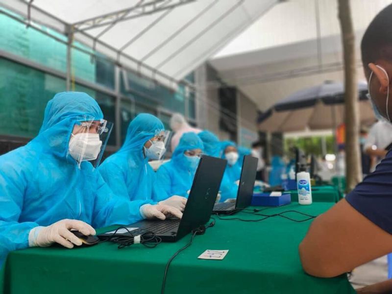 ‘Thắp đèn’ xét nghiệm diện rộng và tiêm vắc xin-dulichgiaitri.vn ‘Thắp đèn’ xét nghiệm diện rộng và tiêm vắc xin-dulichgiaitri.vn