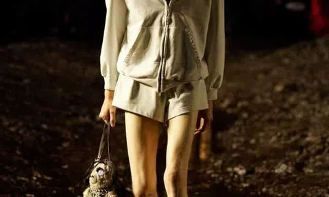 Thương hiệu thời trang Balenciaga bị chỉ trích vì bộ ảnh trẻ em gây phản cảm