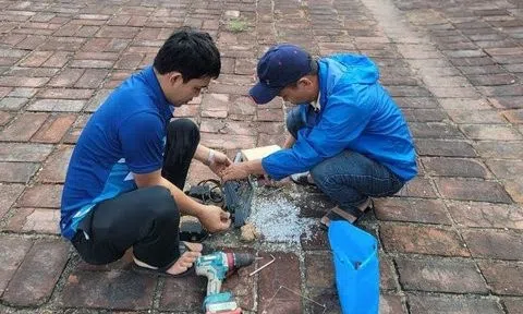 Diễn biến mới vụ hàng chục bộ đèn LED ở Kỳ đài Huế bị đập phá