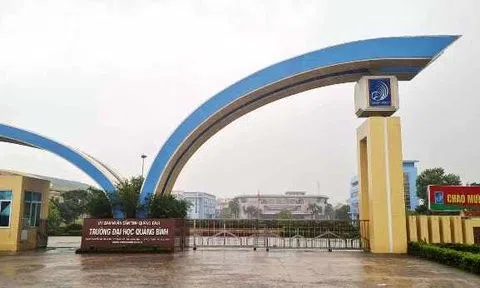 Hiệu trưởng, kế toán trường Đại học Quảng Bình bị kỷ luật