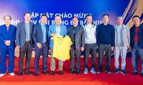 HLV Park Hang-seo chính thức trở lại làm việc với bóng đá Việt Nam