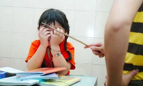 Tiếng khóc nơi góc tối