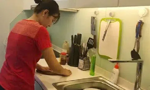 Nhà vắng người giúp việc