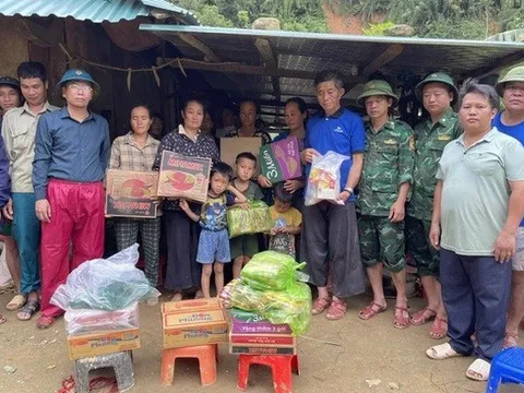 Thiện nguyện vùng lũ