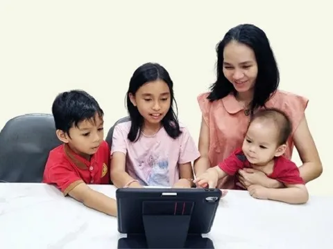 Hỗ trợ con học AI