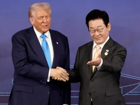 Lý do ông Trump “bật đèn xanh” cho Hàn Quốc đóng tàu ngầm hạt nhân