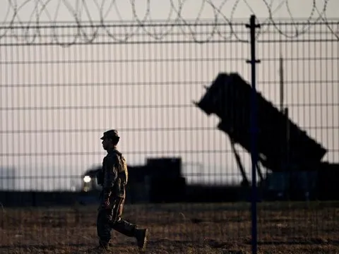 Mỹ rút bớt quân khỏi một nước NATO ở châu Âu, Ba Lan lên tiếng